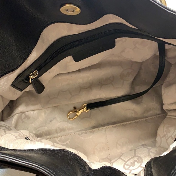 Michael Kors - Picture 3 of 9